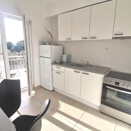 1 Bedroom/terrace - Makarska Riviera アパート
