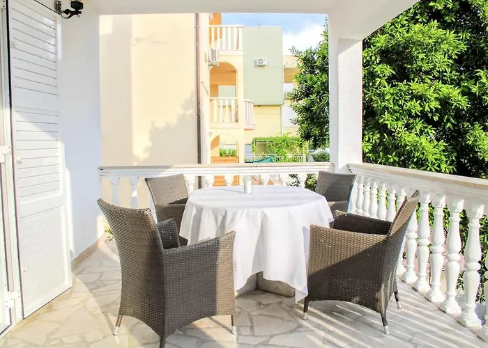 1 Bedroom/terrace - Makarska Riviera Daire Promajna