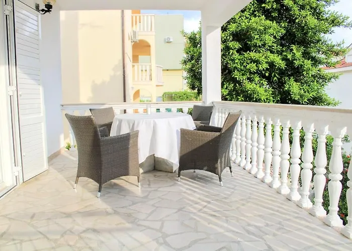 1 Bedroom/terrace - Makarska Riviera Daire Promajna